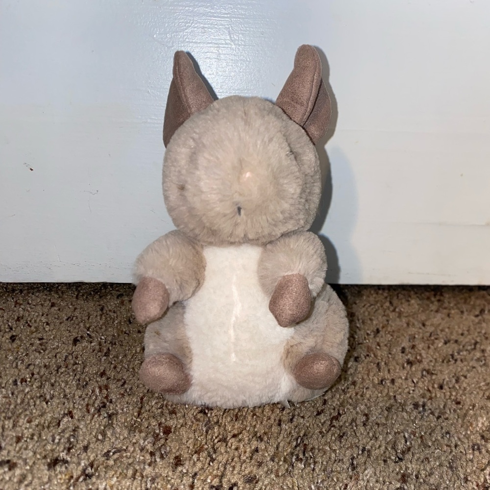 Jellycat cheeky chinchilla in misty gray retired